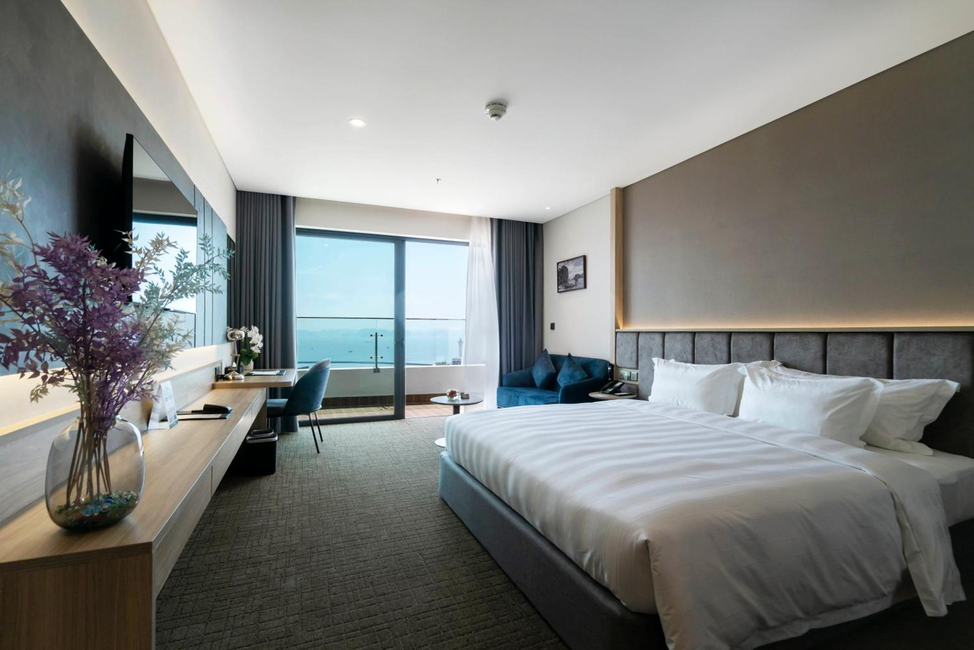 Wyndham Garden Legend Halong Hotell Ha Long Exteriör bild