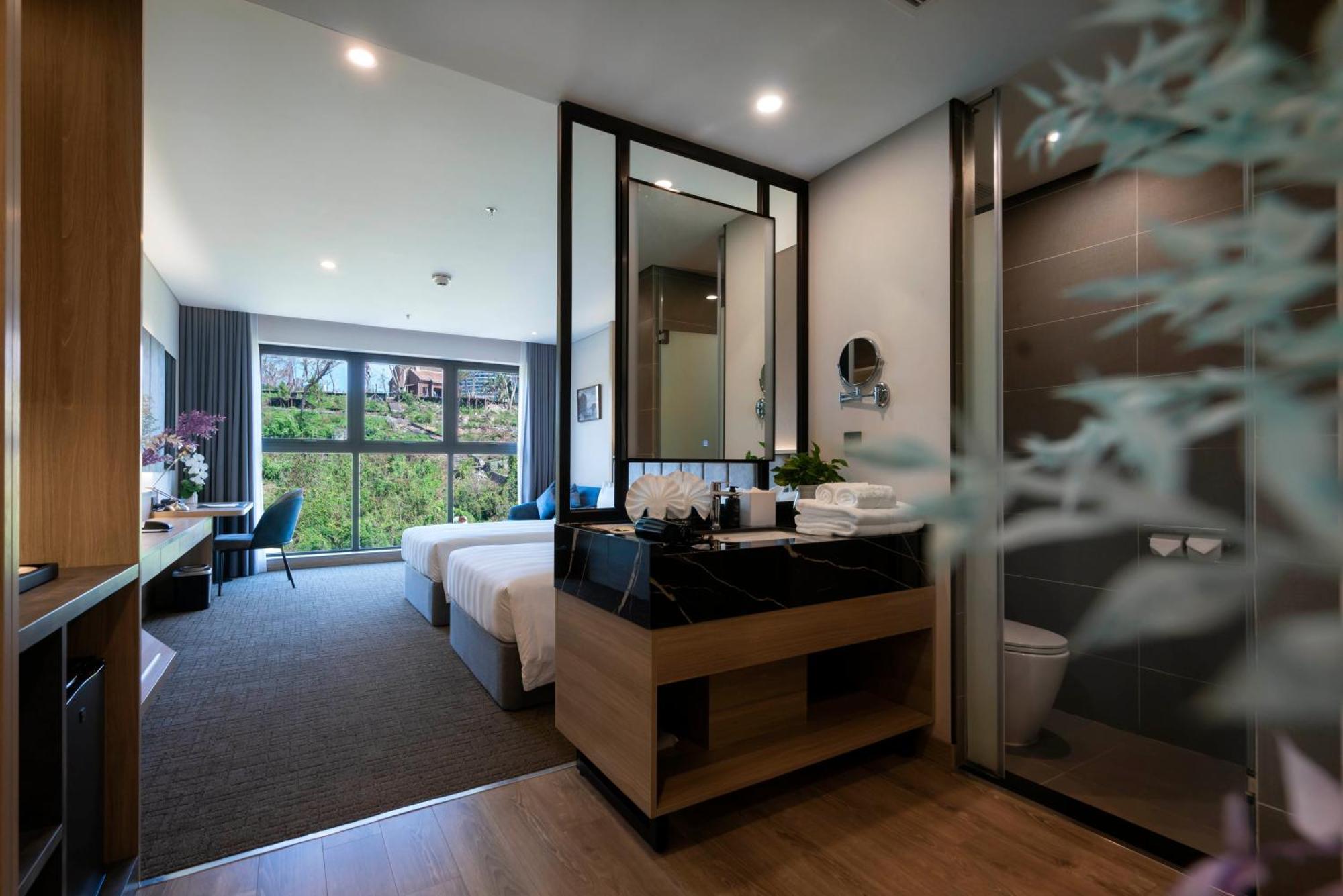 Wyndham Garden Legend Halong Hotell Ha Long Exteriör bild