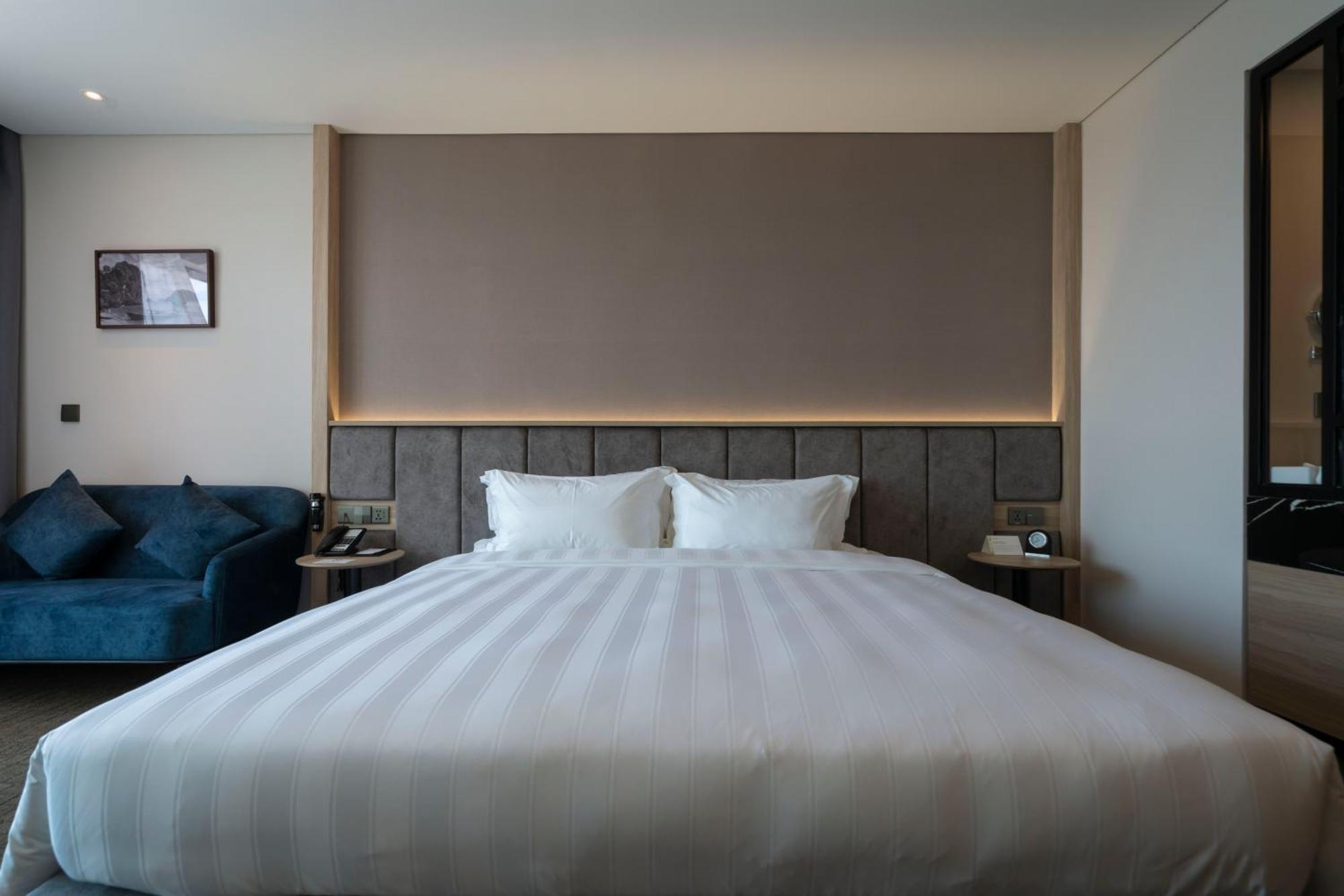 Wyndham Garden Legend Halong Hotell Ha Long Exteriör bild