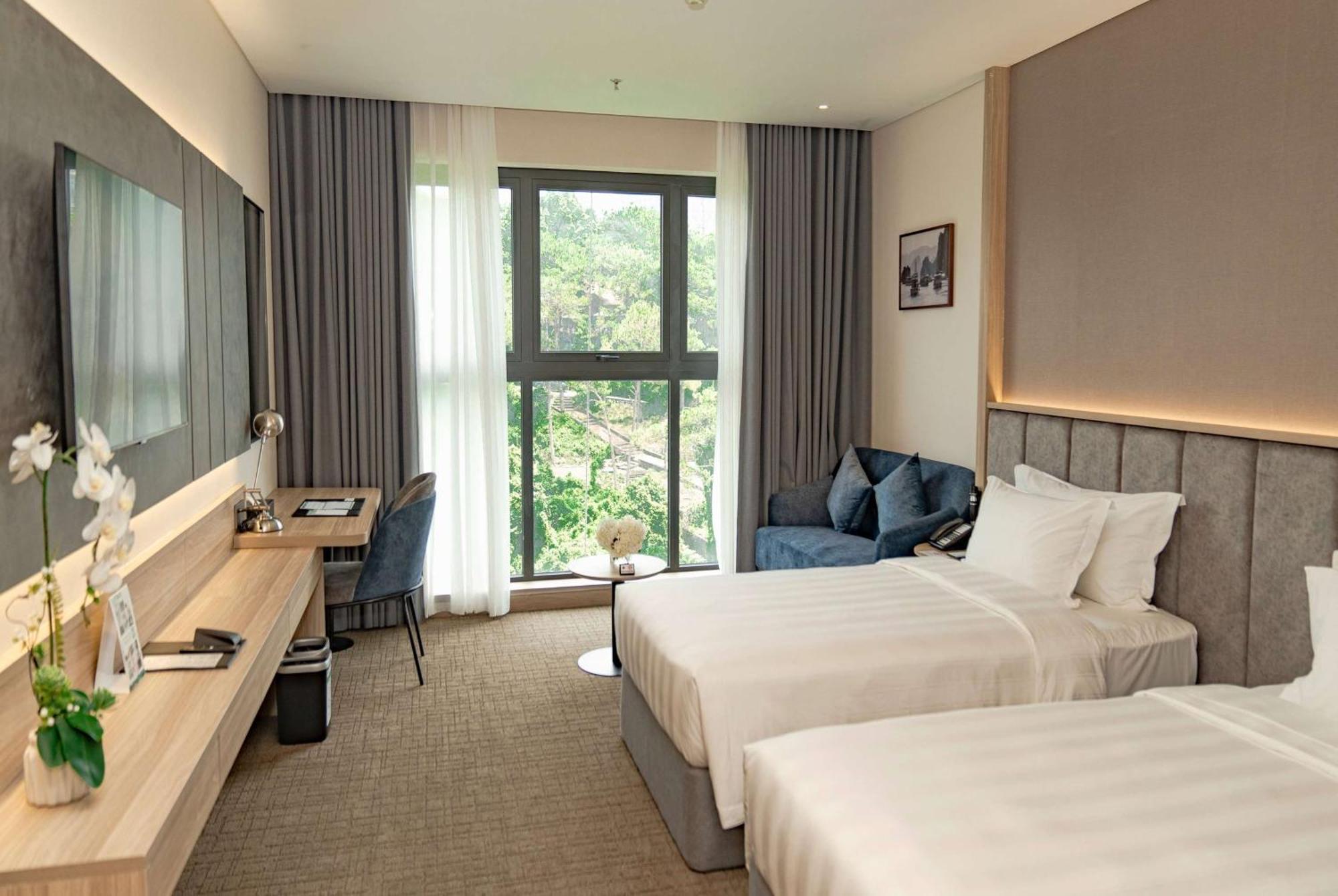 Wyndham Garden Legend Halong Hotell Ha Long Exteriör bild