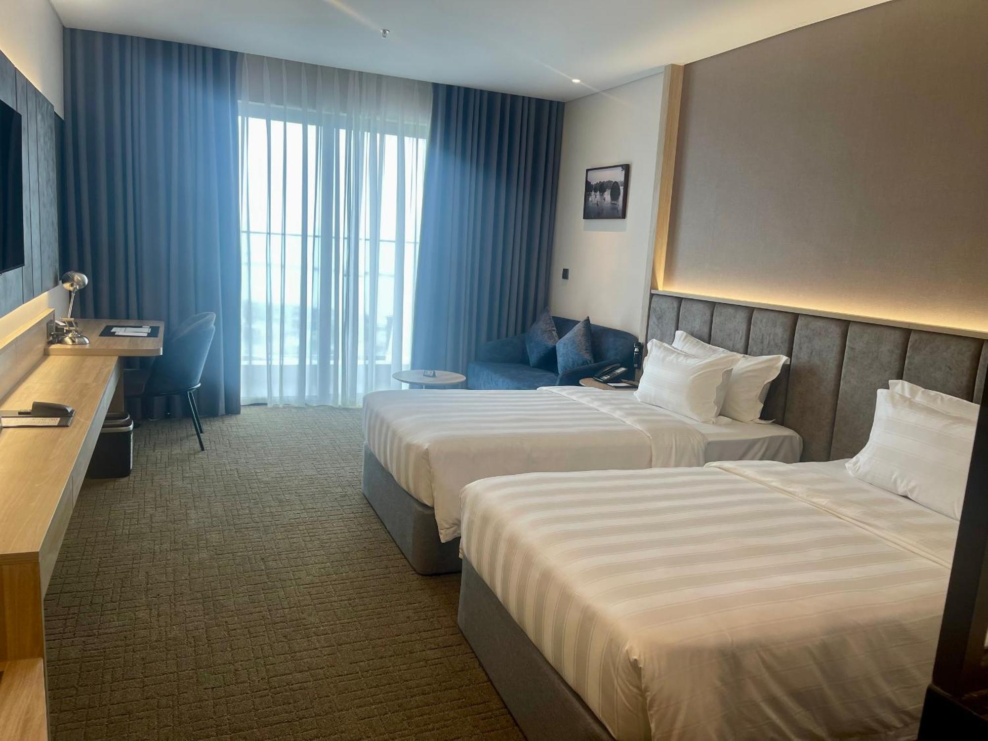 Wyndham Garden Legend Halong Hotell Ha Long Exteriör bild